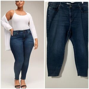 Lane Bryant Plus Size 22 Curvy Fit High-Rise Skinny Jean Flex Magic Waistband